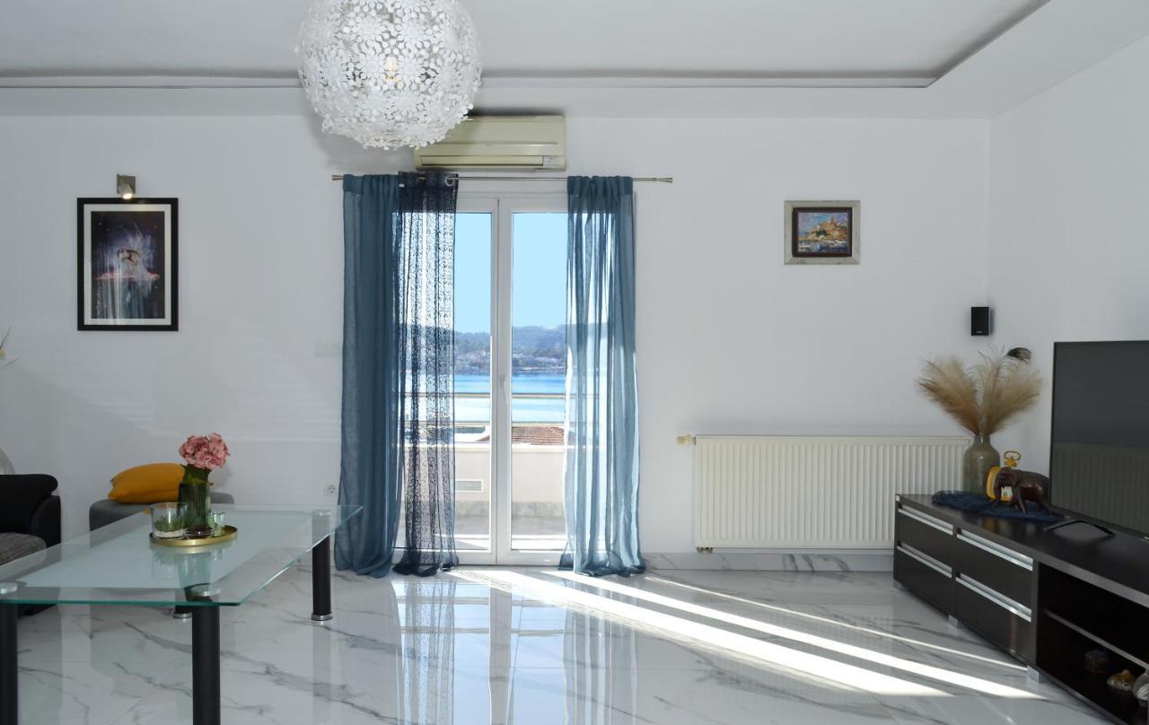 טרוגיר Copacabana Beach Apartments מראה חיצוני תמונה
