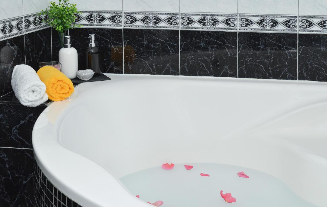 טרוגיר Copacabana Beach Apartments מראה חיצוני תמונה
